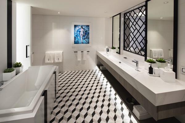 Celebrity Cruises, Celebrity Apex, Royal Suite Bathroom ©CEL.jpg